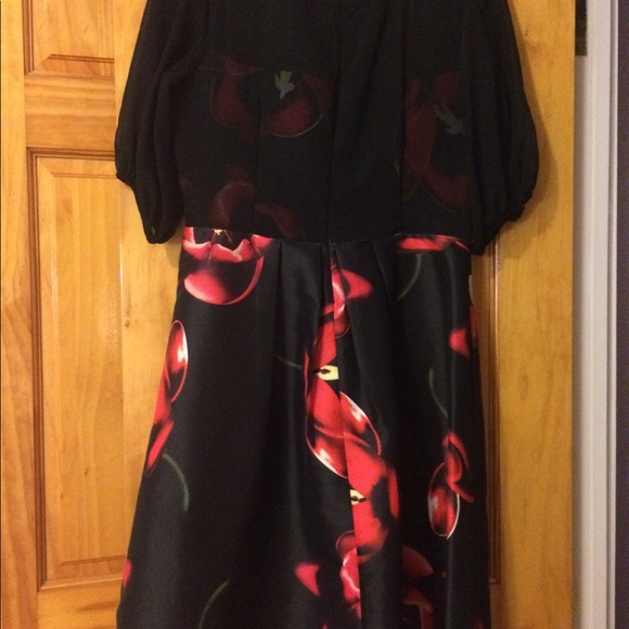 Hi end great condition fit and flare midi dress - Picture 2 of 3